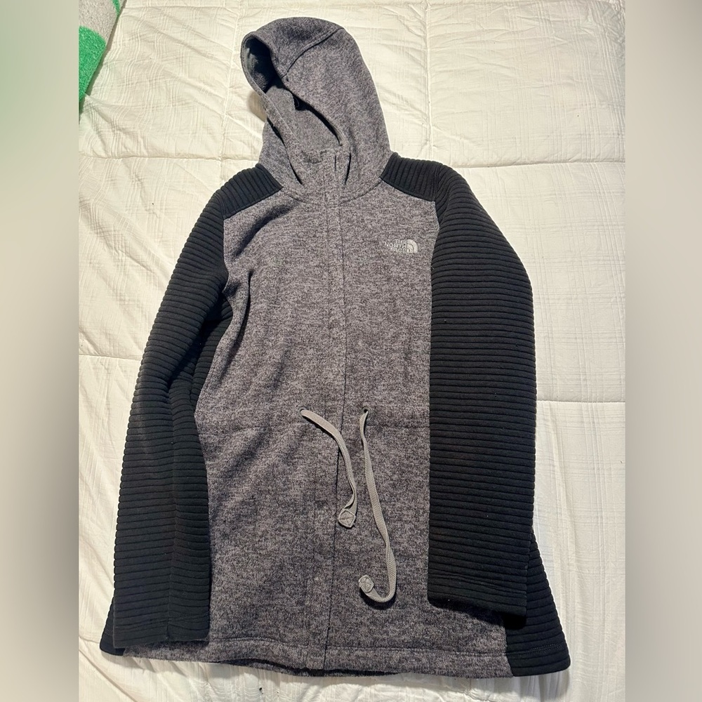 The North Face Women’s Hoodie M
